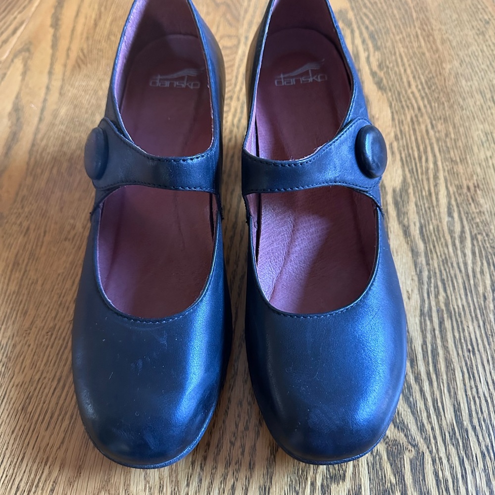 Dansko Page Black Leather Mary Jane Heeled Shoes.
